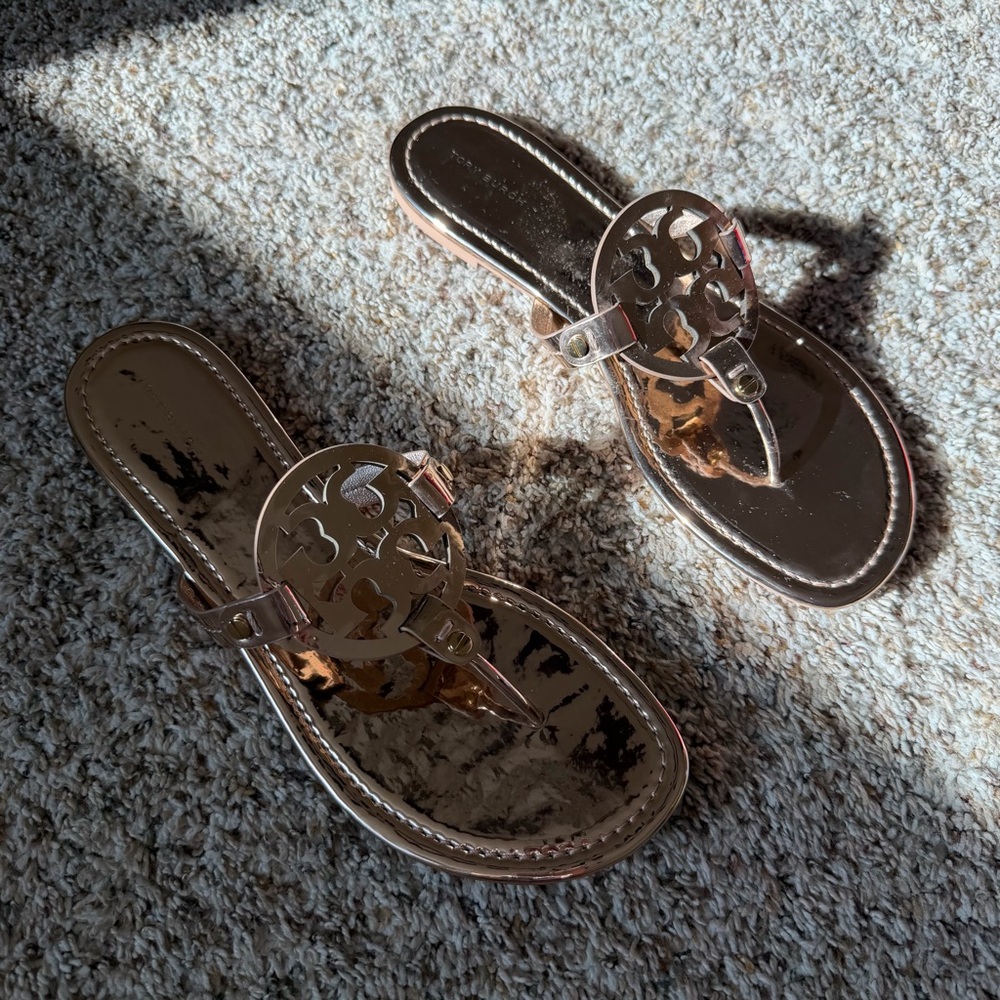Tory Burch Rose Gold Mirrored Metallic Patent Leather Miller Sandal - Picture 5 of 13
